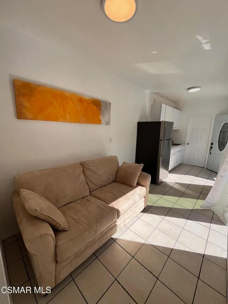 North Hills, California 91343, United States, 1 Bedroom Bedrooms, ,1 BathroomBathrooms,Residential,Active,230412