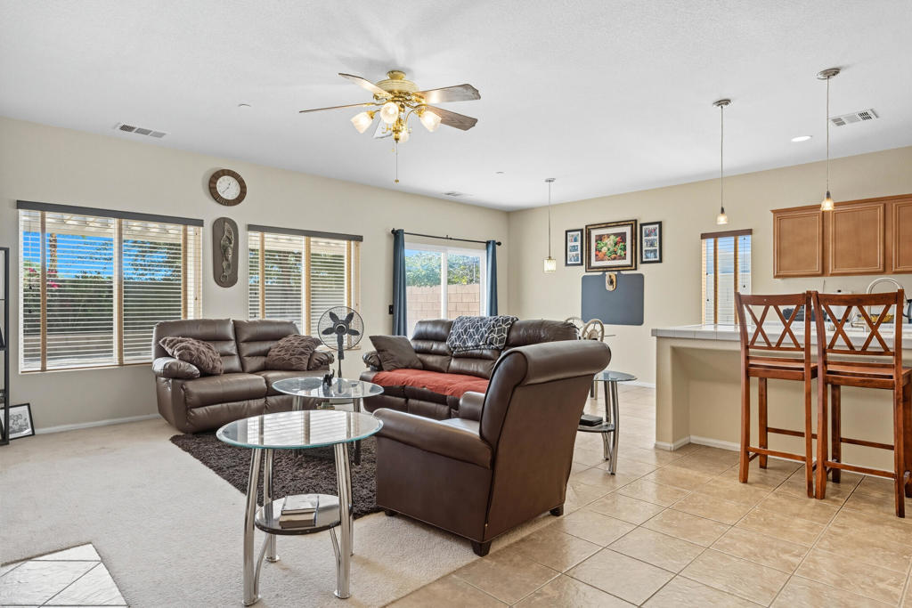 3922 Vista Dunes