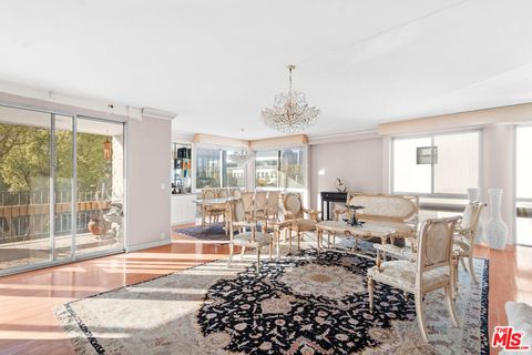 320 N Maple Drive 303 Beverly Hills CA 90210