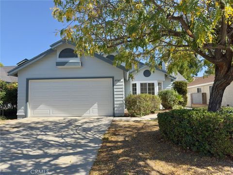 Photo of 32364 Green Hill Dr, Castaic, CA 91384 (MLS # SR25245667) Photo of 32364 Green Hill Dr, Castaic, CA 91384 (MLS # SR25245667)