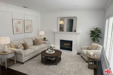Photo of 7013 Andasol Avenue, Van Nuys, CA 91406 (MLS # 26673173)