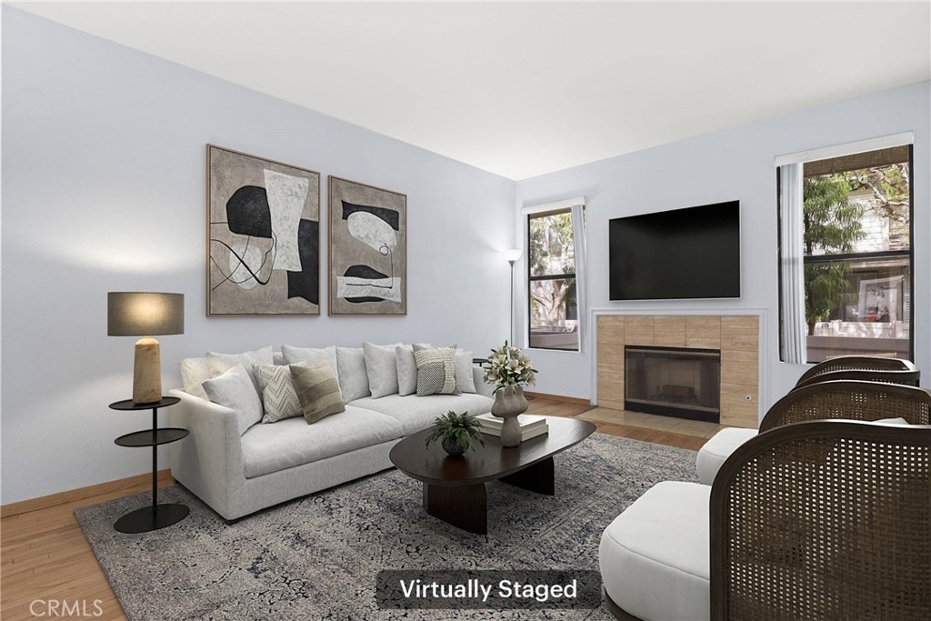 2615 Plaza Del Amo 606