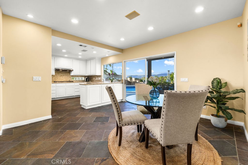 25161 Via Bajo Cerro