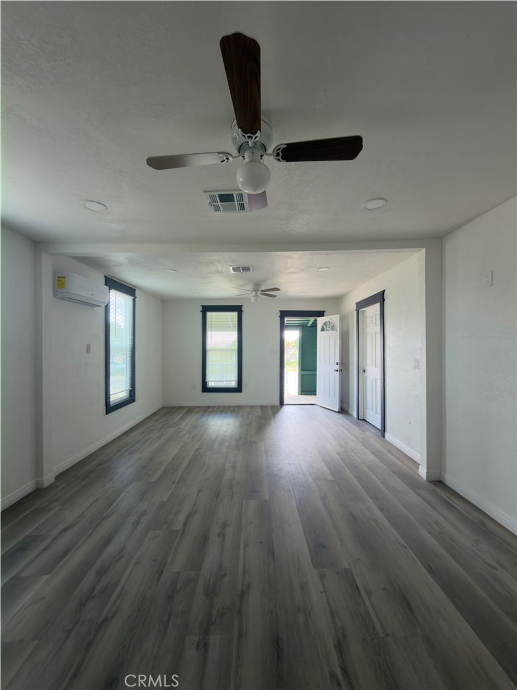 Photo of 215 Naylor Ave, Taft, CA 93268 (MLS # DW26046804)