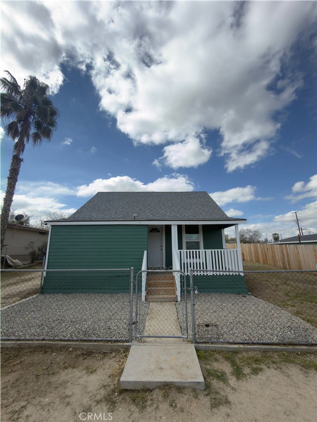 Photo of 215 Naylor Ave, Taft, CA 93268 (MLS # DW26046804)