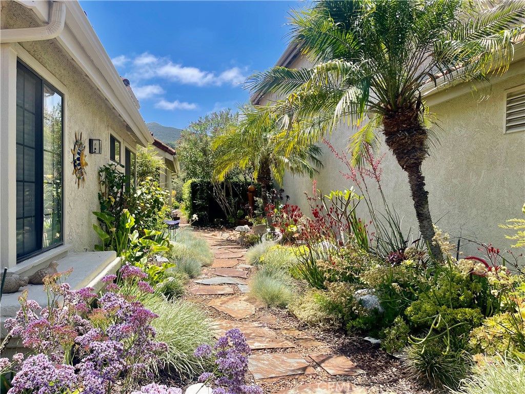 2238 Vista Valley Lane