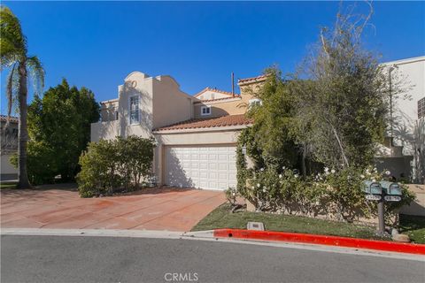 Photo of 23057 Park Este, Calabasas, CA 91302 (MLS # SR26074628)
