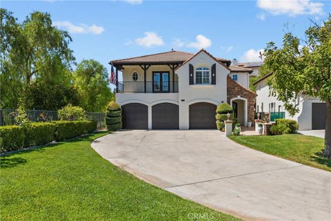 Photo of 25501 Housman Place Pl, Stevenson Ranch, CA 91381 (MLS # SR26176168)