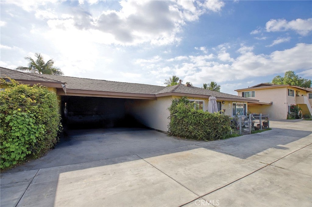 6029 Live Oak Street