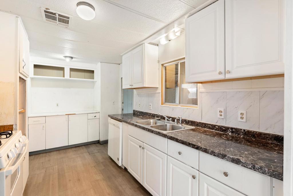 Tri Palm Estates - Manufactured In Park