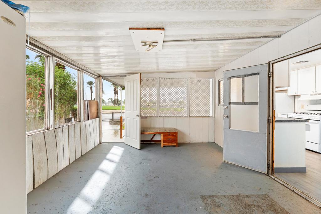 Tri Palm Estates - Manufactured In Park