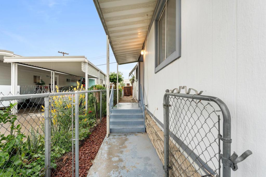 Tri Palm Estates - Manufactured In Park