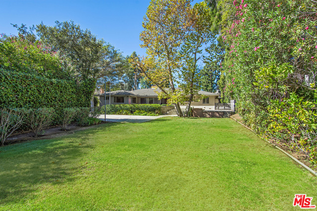 First time on the market in over 50 years! Enjoy over 16,350 square feet of land on the coveted North Bristol Ave, this one of a kind retreat offers a mid century 1 story home, standing as the perfect canvas for redesigning your modern day dream home as well as an ideally situated lot perfect for developing a brand new masterpiece. A once in a lifetime opportunity on one of the most exclusive streets in LA, this Brentwood Park property will move and inspire you. This wonderful property represents a truly rare opportunity with close proximity to A+ schools, restaurants, shops, and the Sunday Farmer's Market. Hands down the best value in Brentwood!