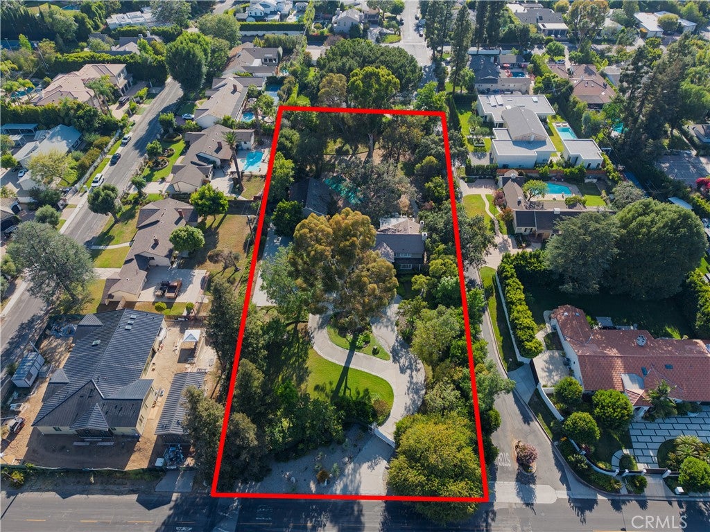 Photo of 5255 Amestoy AVE, Encino, CA 91316 (MLS # SR26136809)