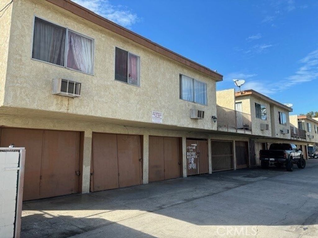 Photo of 717 N Garfield Street, Santa Ana, CA 92701 (MLS # OC26051318)