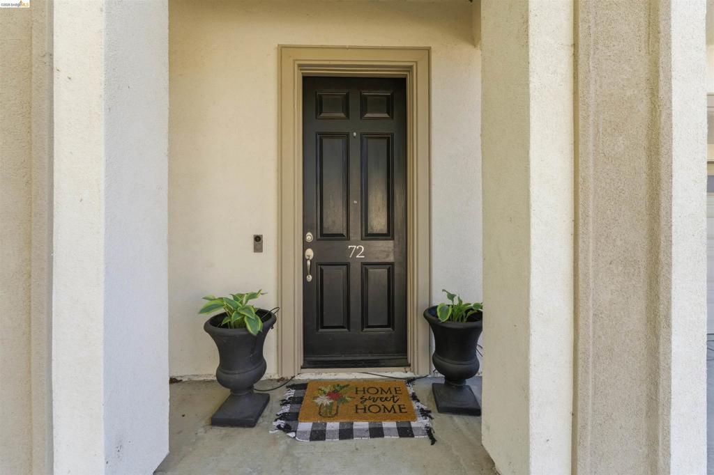 72 Greystone Pl