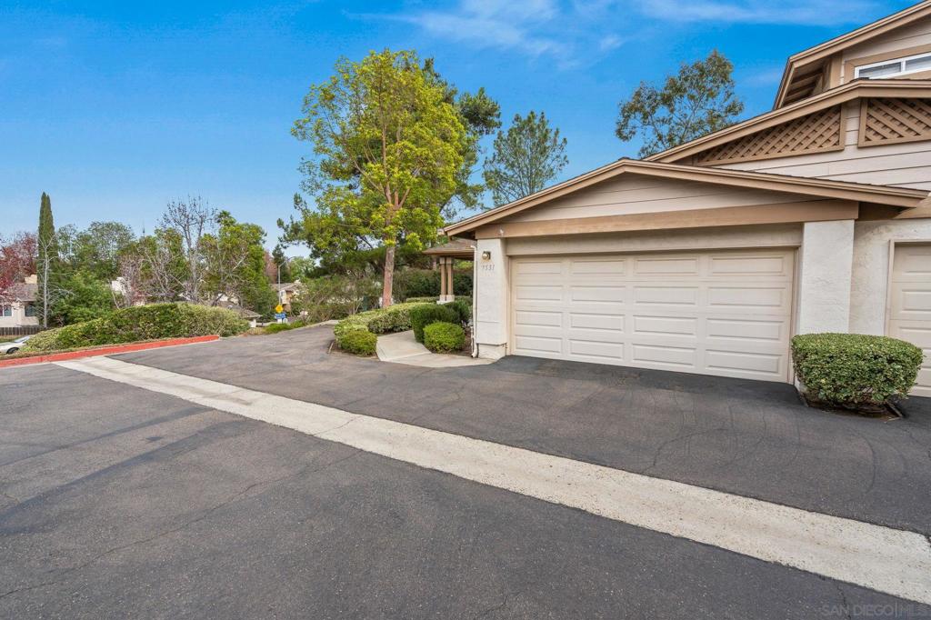 7531 Cowles Mountain Blvd.