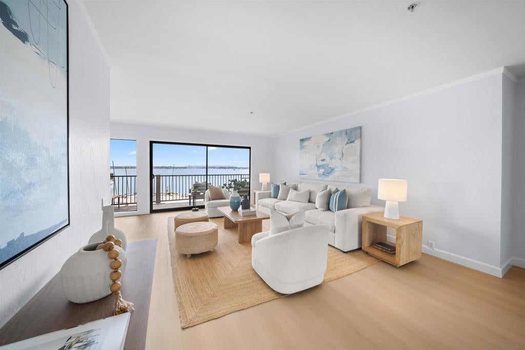 1235 Parker Pl 2F