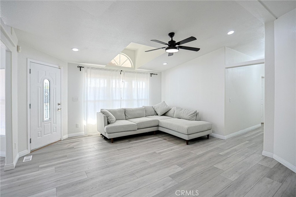 14362 Bushard Street 113