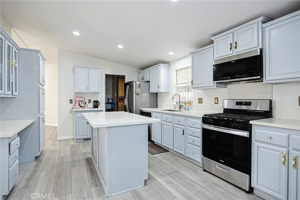 14362 Bushard Street 113