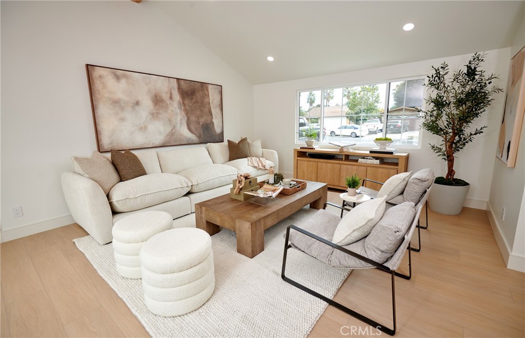 Anaheim Crest (ANCR) - Residential