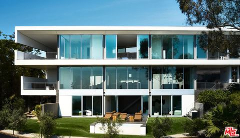 Photo of 2500 Briarcrest Road, Beverly Hills, CA 90210 (MLS # 25552201)