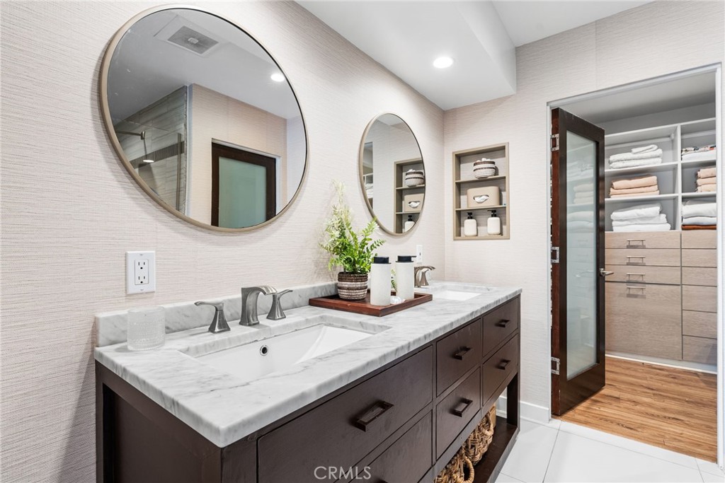 Ridge Townhomes Peters (RP) - Residential