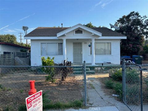 Photo of 565 W 9th St St, Pomona, CA 91766 (MLS # WS25214832) Photo of 565 W 9th St St, Pomona, CA 91766 (MLS # WS25214832)