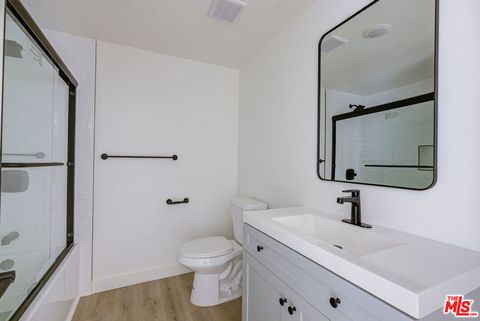Tiny photo for 1211 Beryl St #A, Redondo Beach, CA 90277 (MLS # 25579983)