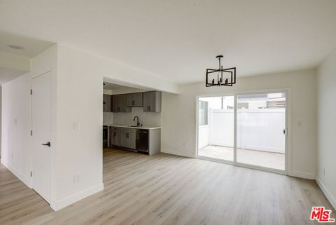 Tiny photo for 1211 Beryl St #A, Redondo Beach, CA 90277 (MLS # 25579983)