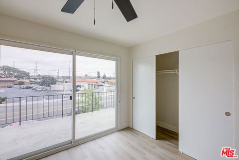 Tiny photo for 1211 Beryl St #A, Redondo Beach, CA 90277 (MLS # 25579983)