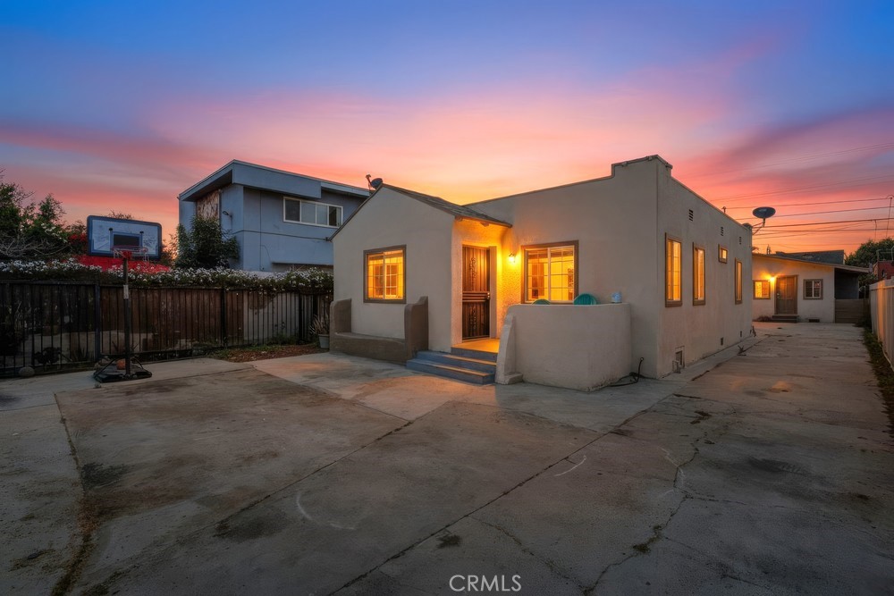 5435 Smiley Drive