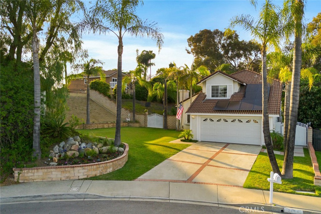 2424 Norte Vista Drive
