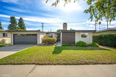 6110 E Walton Street Long Beach CA 90815