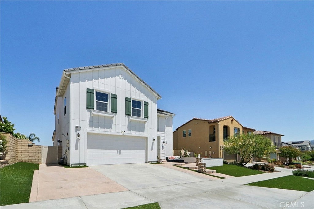 25220 Golden Maple Drive