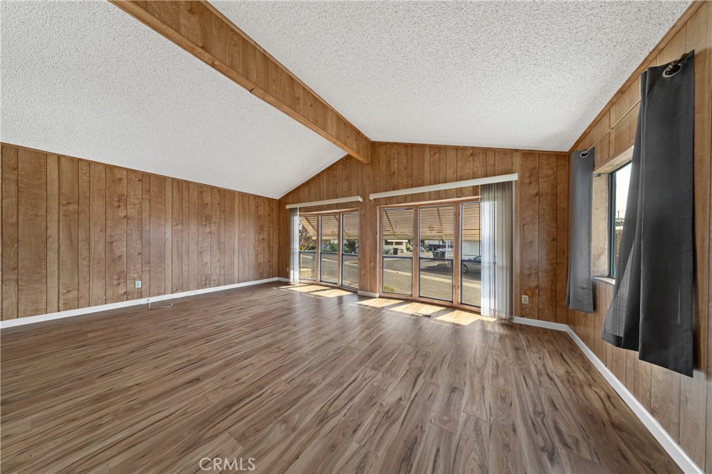 332 N Lyon Avenue 58