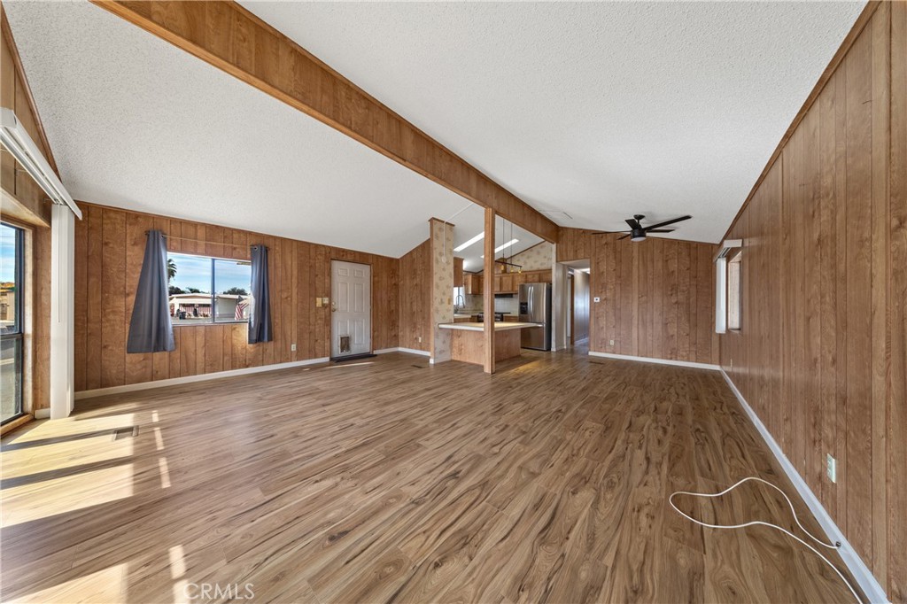 332 N Lyon Avenue 58