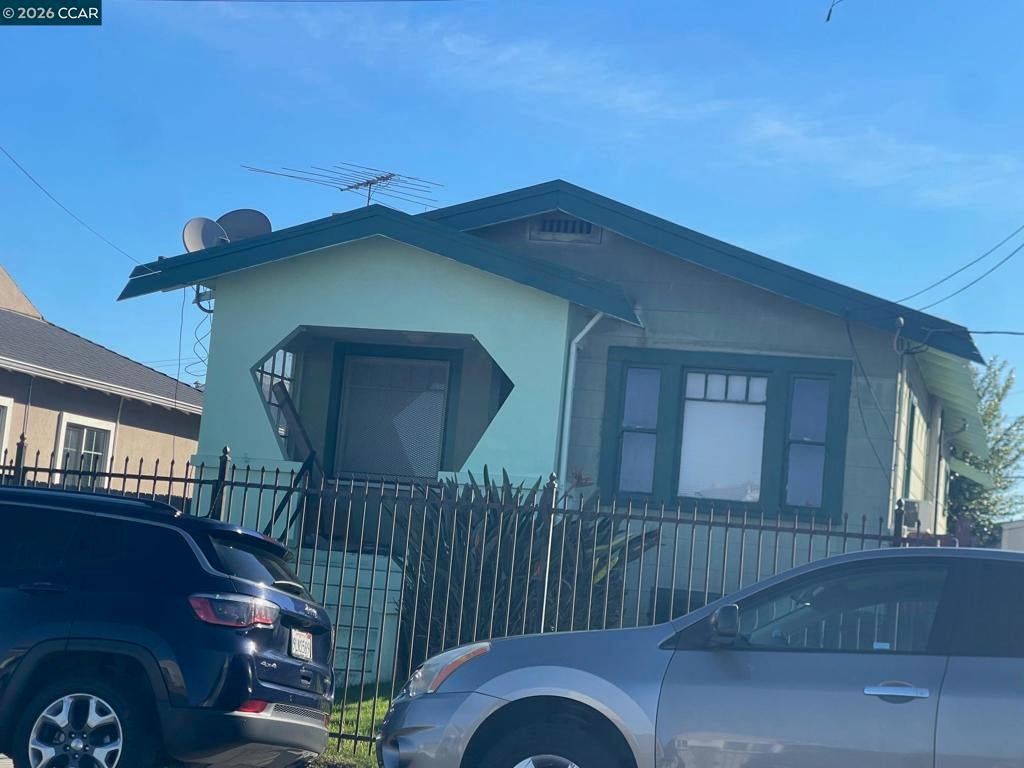 1332 103Rd Ave