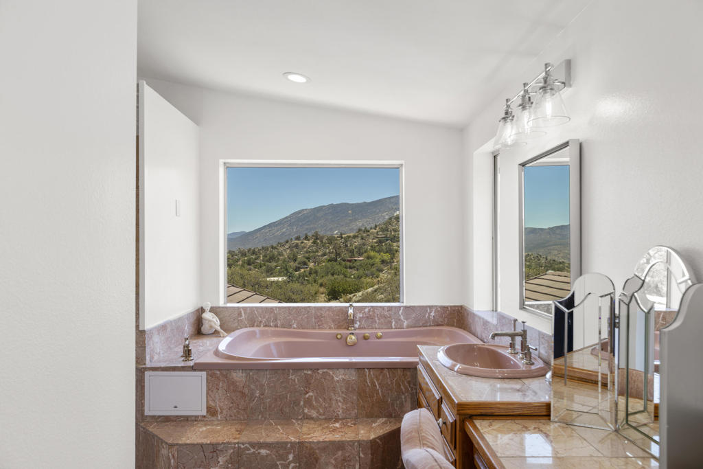 Pinyon Crest - Residential