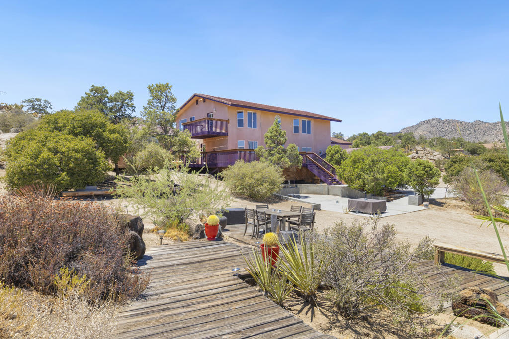 Pinyon Crest - Residential