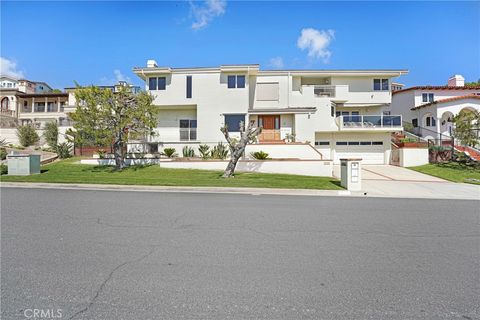 Photo of 30162 Cartier Dr, Rancho Palos Verdes, CA 90275 (MLS # PV26091826)