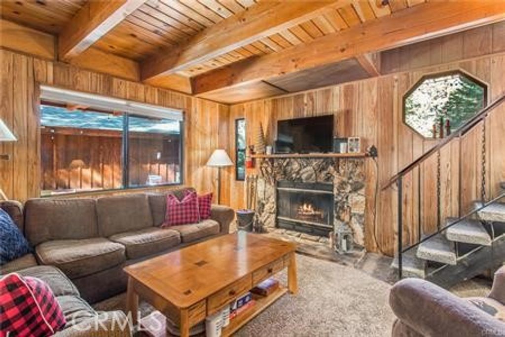 Photo of 42962 Dogwood Drive, Big Bear Lake, CA 92315 (MLS # PW26054958)