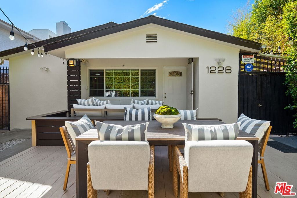 Photo of 1226 Chelsea Avenue, Santa Monica, CA 90404 (MLS # 26645517)