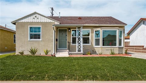 Photo of 1013 W 138th St, Compton, CA 90222 (MLS # WS26075487)