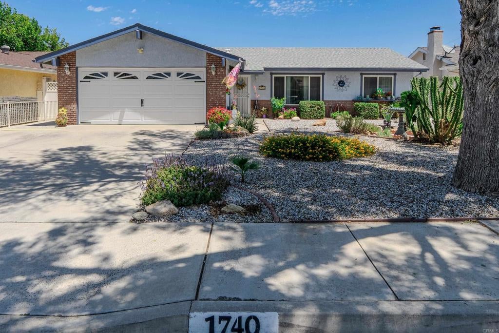 1740 Walden Lane
