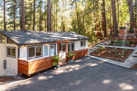 Photo of 635 Trinkling Creek Drive, Felton, CA 95018 (MLS # ML82037005)