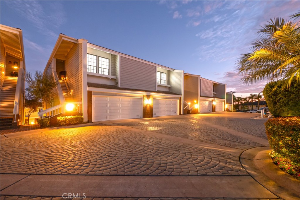 990 Bayside Cove 609