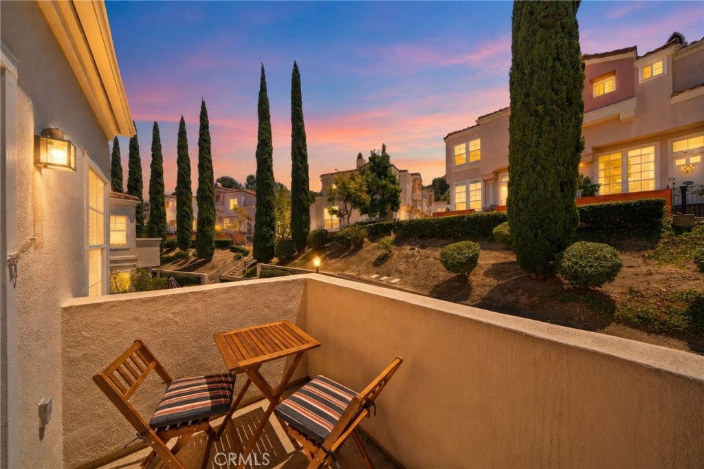 8086 E Venice