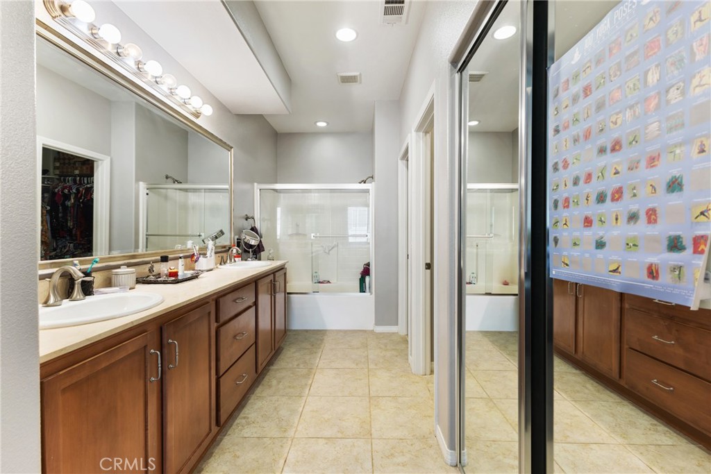 Artenati (ARTE) - Residential Lease