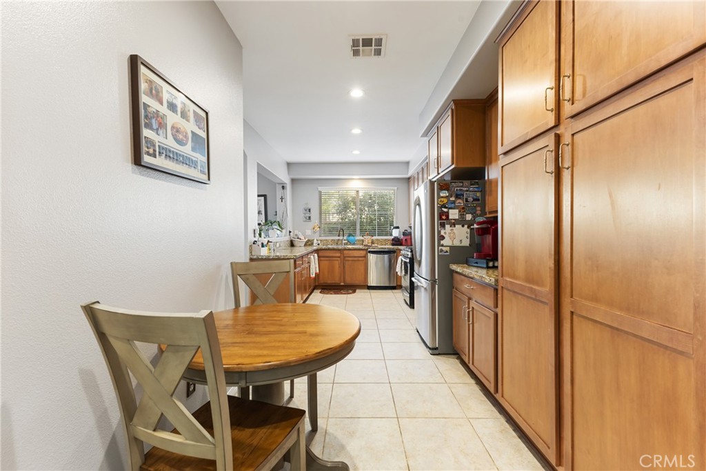Artenati (ARTE) - Residential Lease